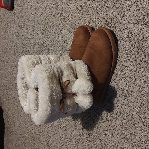 Makalu Girl Fur Boots - Picture 1 of 7